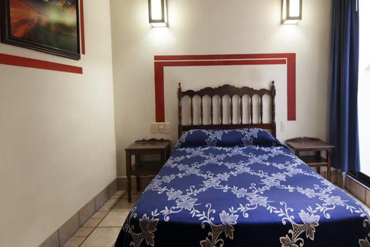 Hotel Arboledas Industrial Guadalajara Kültér fotó