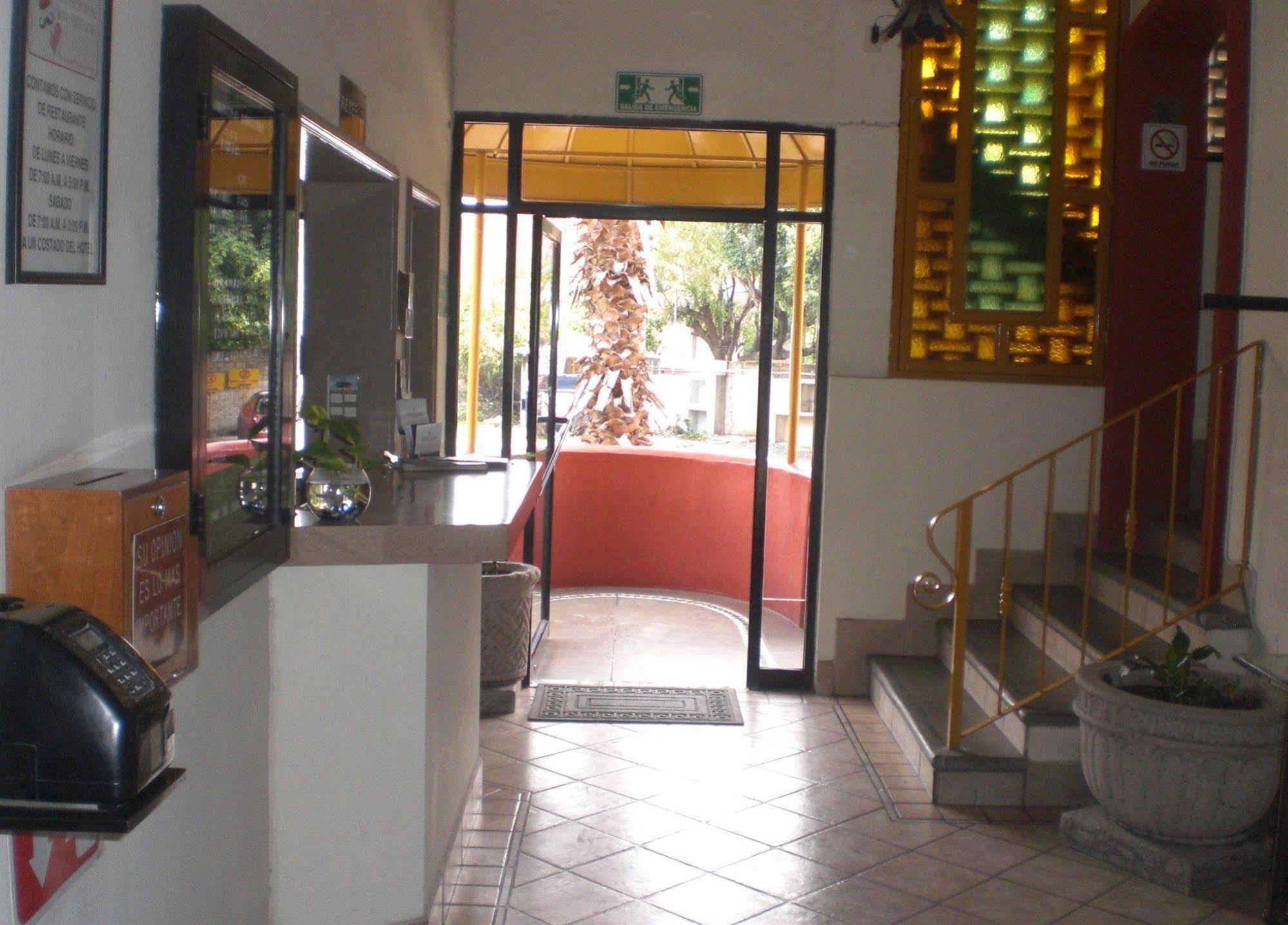 Hotel Arboledas Industrial Guadalajara Kültér fotó